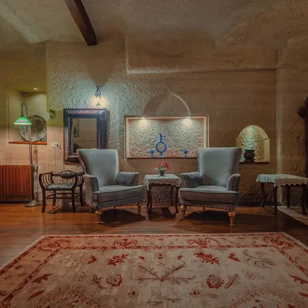 ホテル アイディンリ ケーブ 3*